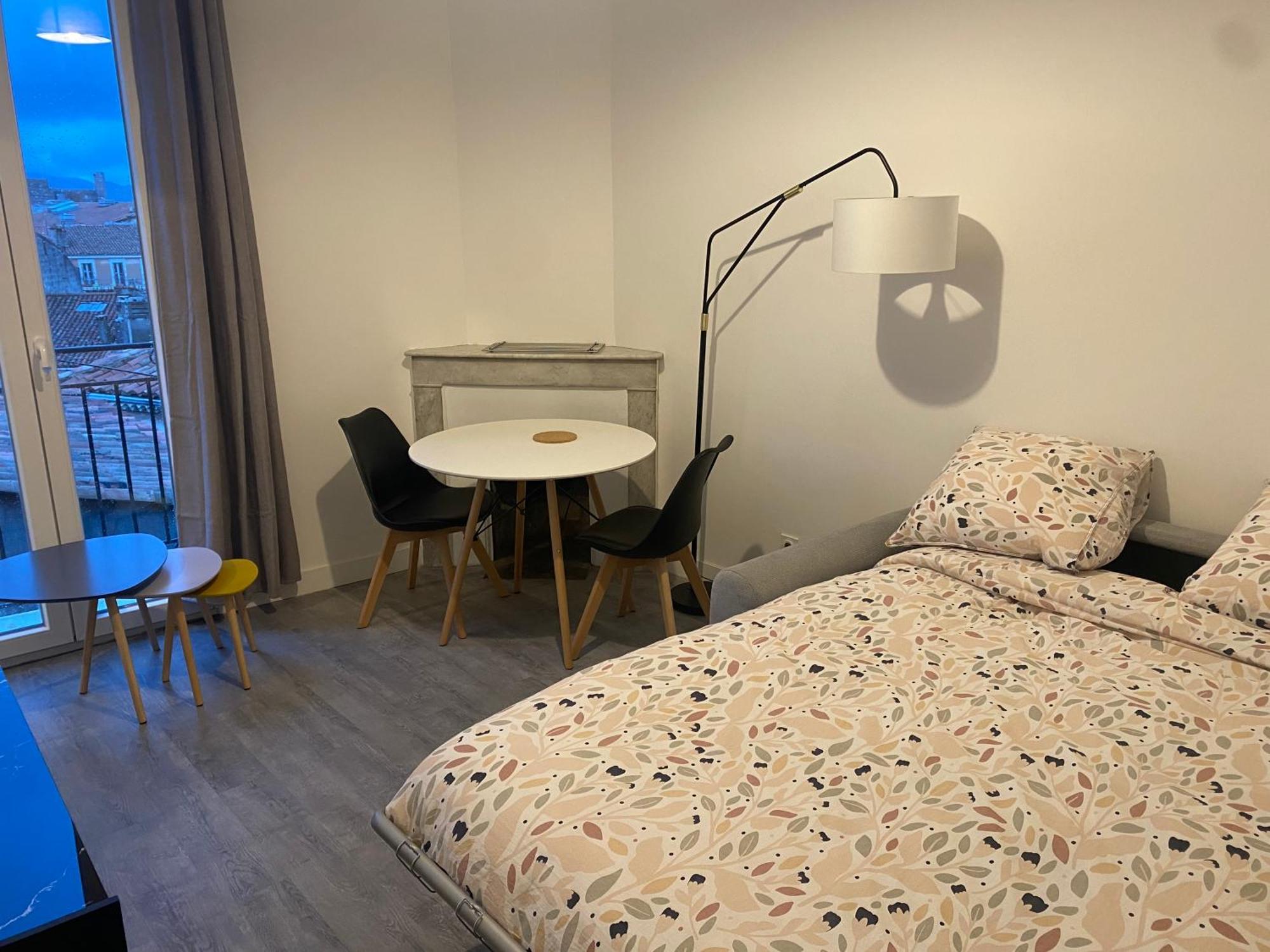 Bel Appartement T1 30M2 Centre Historique Aubagne Eksteriør bilde